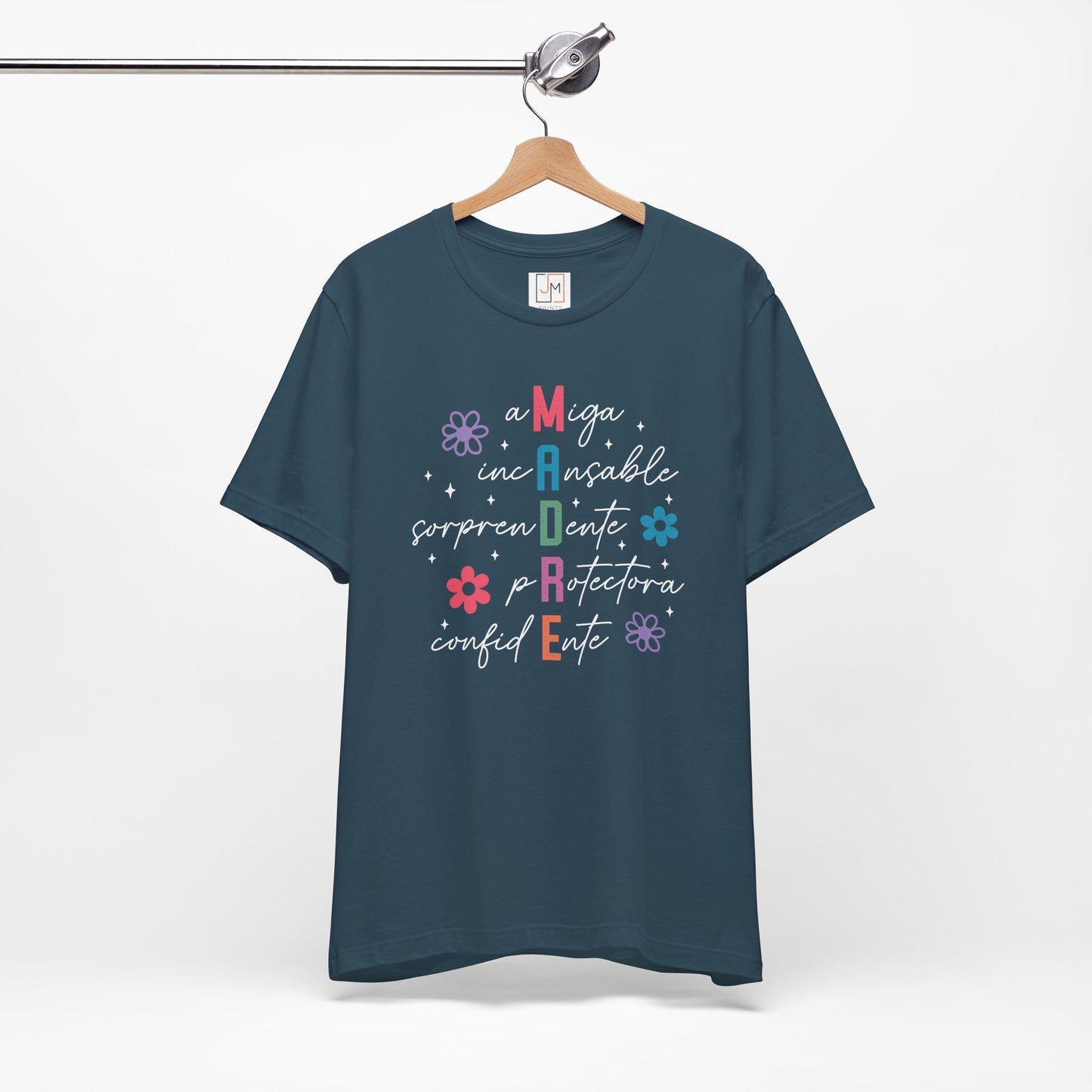 M.A.D.R.E - Camiseta Unisex de Manga Corta para el Día de las Madres